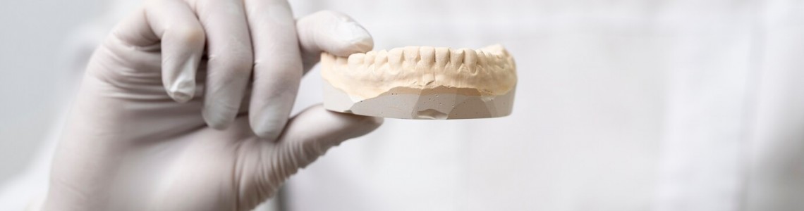 MINI IMPLANTS